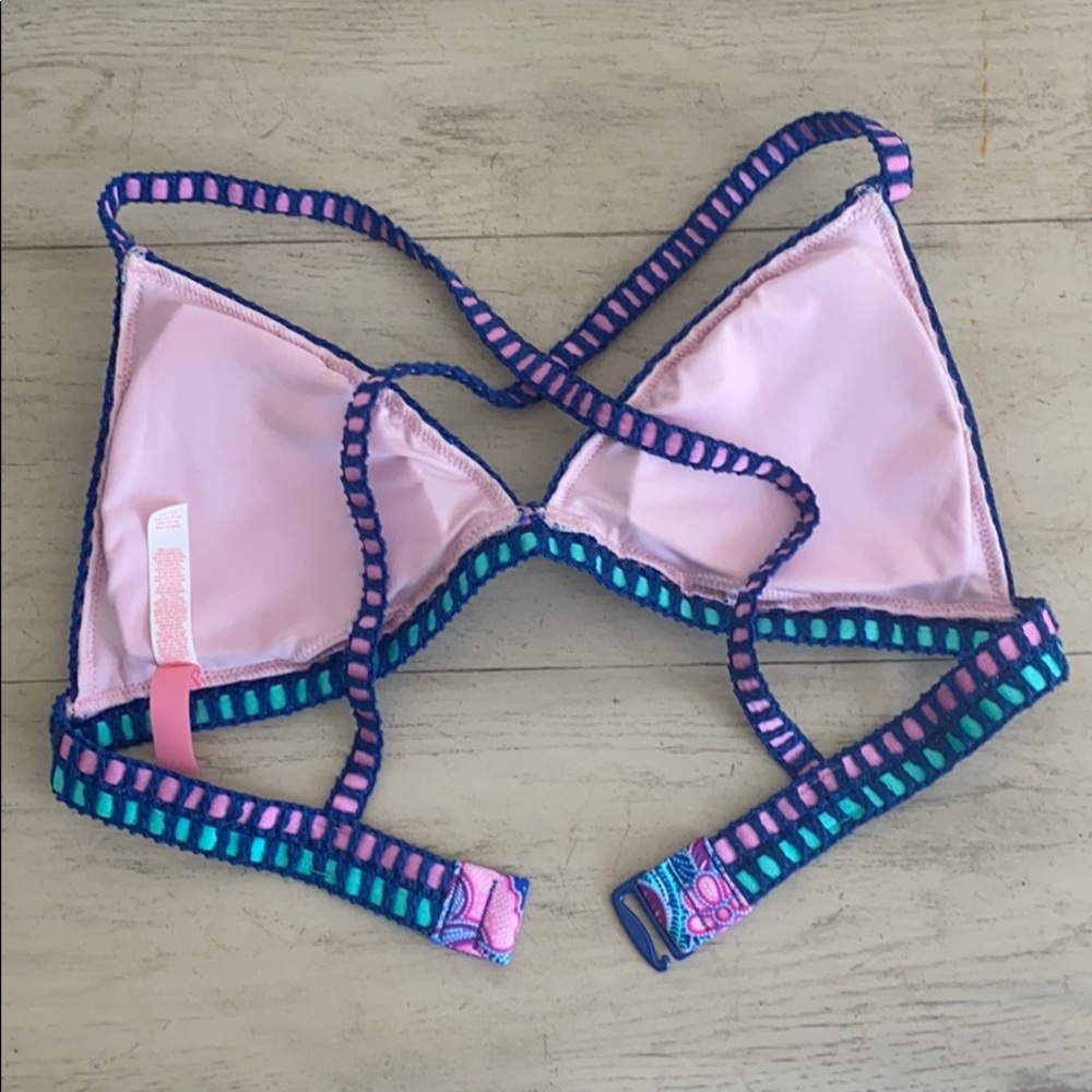 ❌SOLD❌ Victoria’s Secret Swimwear: bikini top 👙 - Picture 3 of 3